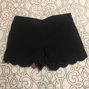 Loft black scalloped riviera shorts. Sz 6
